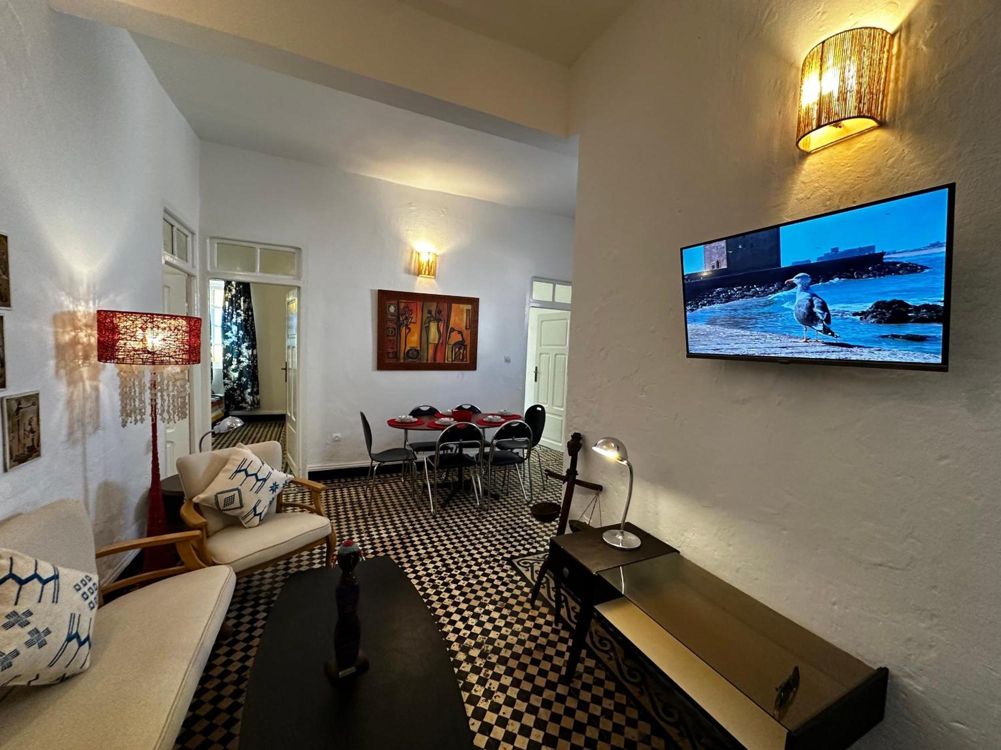 Cosy Spacious Apartments Medina Center 에사우이라 외부 사진