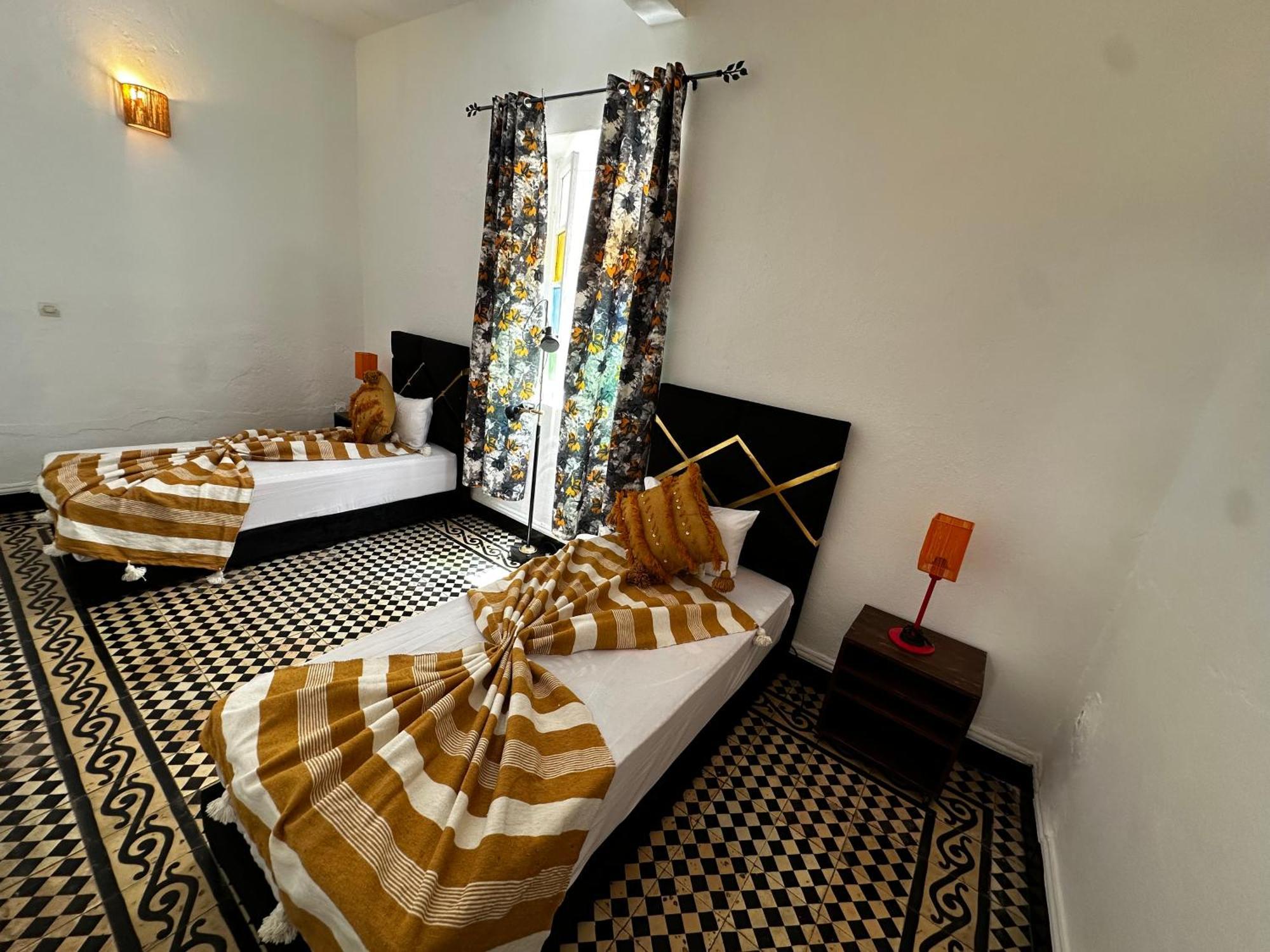 Cosy Spacious Apartments Medina Center 에사우이라 외부 사진